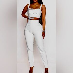 White High-Waisted Pantsuit with Straight-Leg Design